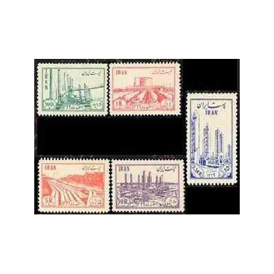 910 - 5 عدد تمبر ملی شدن صنعت نفت در ایران 1331 تک