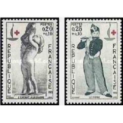 2 عدد تمبر صدمین سالگرد صلیب سرخ - فرانسه 1963