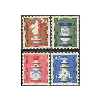 4 عدد تمبر رفاه اجتماعی - شطرنج - برلین آلمان 1972
