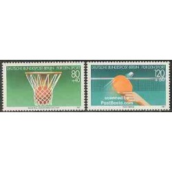 2 عدد تمبر ورزشی - برلین آلمان 1985 قیمت 4 دلار