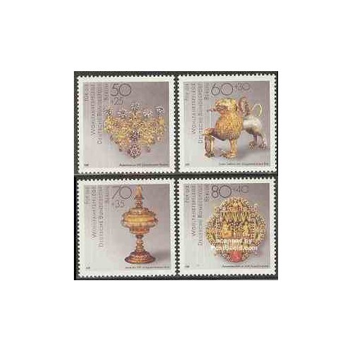 4 عدد تمبر اشیاء هنری طلا و نقره - برلین آلمان 1988 قیمت 5.8 دلار