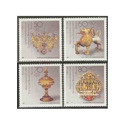 4 عدد تمبر اشیاء هنری طلا و نقره - برلین آلمان 1988 قیمت 5.8 دلار