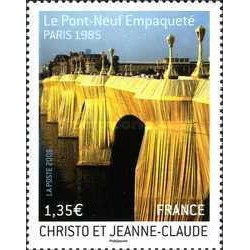 1 عدد  تمبر هنر روی پل پونت نوف اثر کریستو و ژان کلود - فرانسه 2009