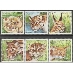 6 عدد تمبر گربه های وحشی و گربه سانان - لائوس 1981