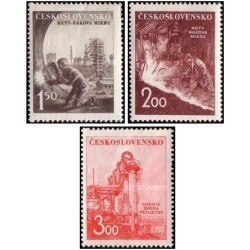 3 عدد  تمبر توسعه صنعتی - چک اسلواکی 1952