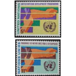 2 عدد تمبر برنامه توسعه سازمان ملل - نیویورک سازمان ملل 1967
