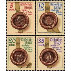 4 عدد تمبر مهر و مومهای قدیمی - جمهوری دموکراتیک آلمان 1984