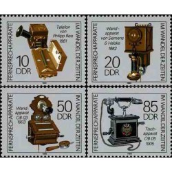 4 عدد تمبر تلفنهای قدیمی -  جمهوری دموکراتیک آلمان 1989