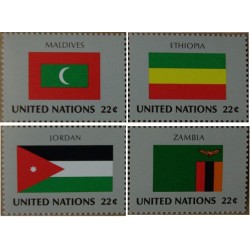 4 عدد  تمبر پرچم های کشورهای عضو سازمان ملل - مالدیو اتیوپی اردن زامبیا - نیویورک سازمان ملل 1986