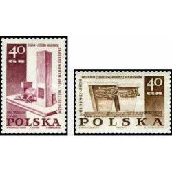 2 عدد تمبر بناهای یادبود قربانیان جنگ جهانی دوم  - لهستان 1967