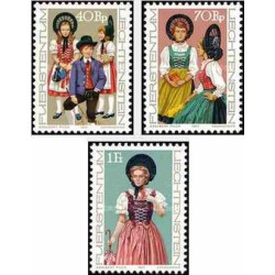 3 عدد تمبر لباسهای محلی لیختنشتاین - لیختنشتاین 1977