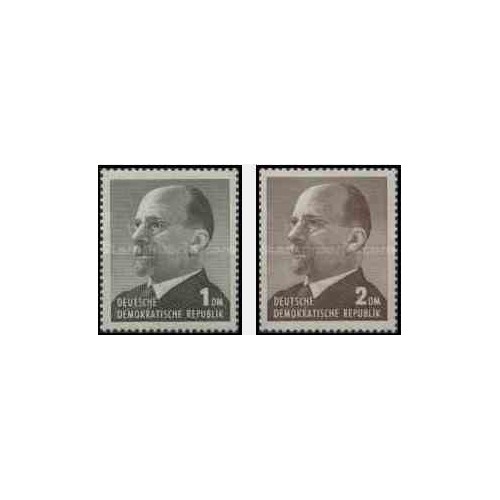 2 عدد تمبر والتر اولبریخت - رئیس جمهور - جمهوری دموکراتیک آلمان 1963  قیمت DM