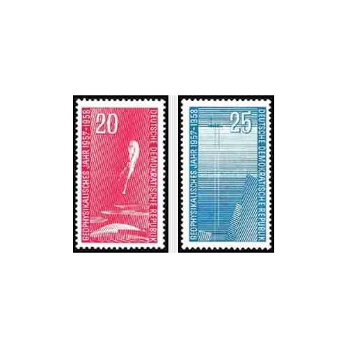 2 عدد تمبر سال ژئوفیزیک  - جمهوری دموکراتیک آلمان 1958