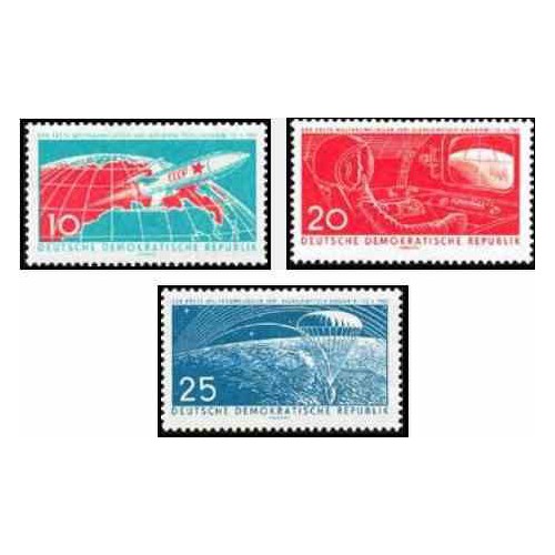 3 عدد تمبر سفرهای فضائی با سرنشین - جمهوری دموکراتیک آلمان 1961