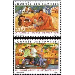 2 عدد تمبر روز جهانی خانواده - ژنو سازمان ملل 2006 ارزش اسمی 2.3 فرانک سوئیس