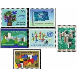 6 عدد تمبر اولین سری پستی سازمان ملل - وین سازمان ملل 1979 قیمت 4.3 دلار