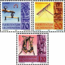 3 عدد تمبر صنایع دستی قدیمی - لیختنشتاین 2001