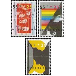3 عدد  تمبر مراقبت از کودک- هلند 1986