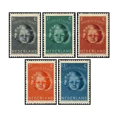 5 عدد  تمبر مراقبت از کودک - هلند 1945
