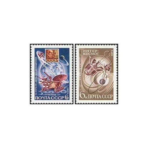 2 عدد تمبر روز کیهان نوردی - شوروی 1973