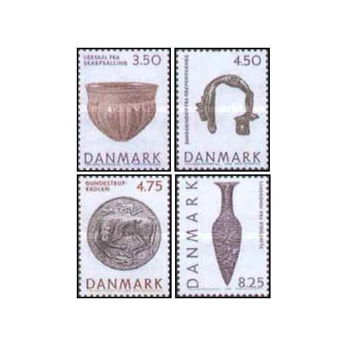 4 عدد تمبر گنجینه های موزه ملی -  دانمارک 1992 قیمت 6.2 دلار