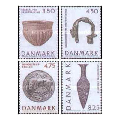 4 عدد تمبر گنجینه های موزه ملی -  دانمارک 1992 قیمت 6.2 دلار