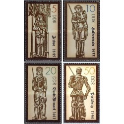 4 عدد  تمبر مجسمه های تاریخی  - جمهوری دموکراتیک آلمان 1989