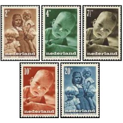 5 عدد تمبر مراقبت از کودک - هلند 1947 قیمت 6.2 دلار